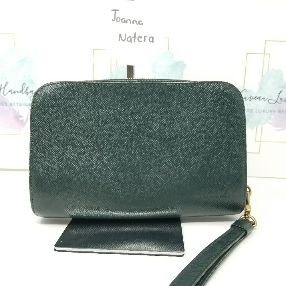 🌀SOLD🌀Lowered proce-louis Vuitton baikal clutch